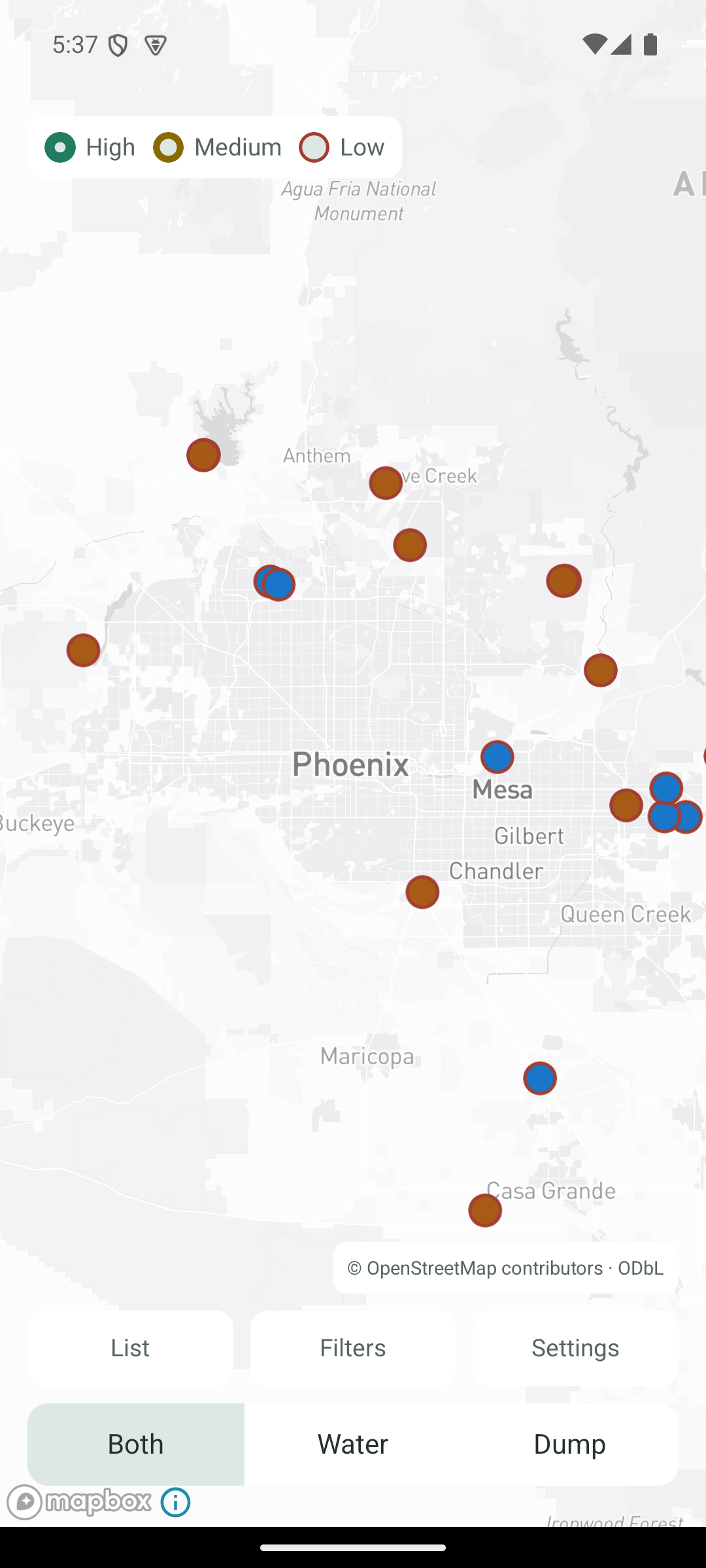 FillPoint light-mode map showing blue water and orange dump-station pins around Phoenix